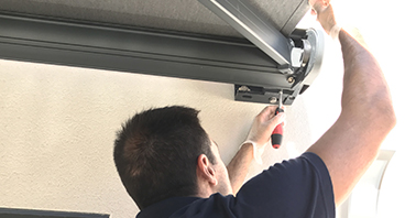 Motorizar un toldo: confort y modernidad Motorizar un toldo: confort y modernidad